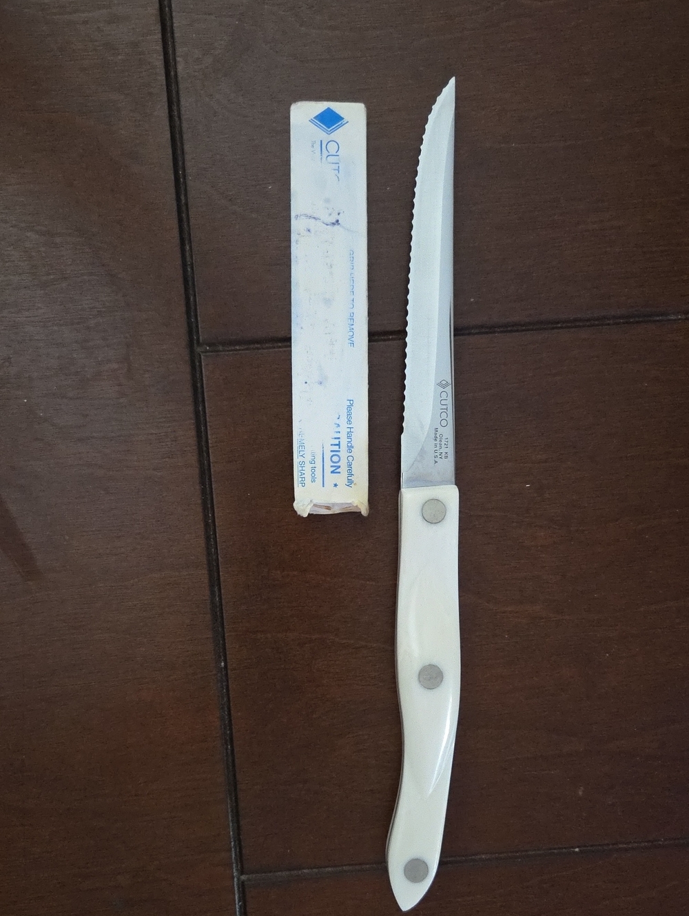Cutco White Serrated Trim Knife With Pearl Handle